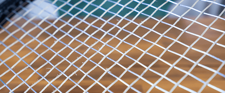 Hybrid tennis string